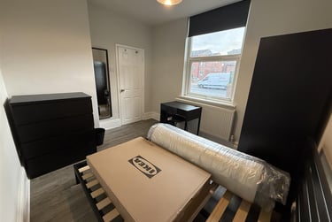 2 bed flat, Birch Lane, Longsight, Manchester, M130WW - Image 9